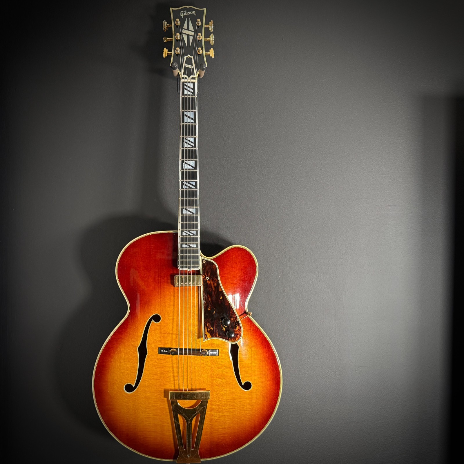 1968 Gibson Super 400C Acoustic Archtop with Floating Johnny Smith Pickup