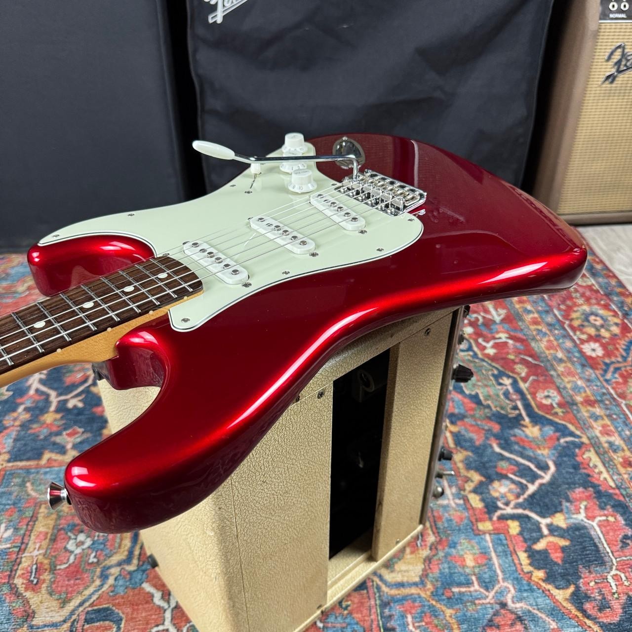 Fender 75th Anniversary Traditional II 60’s Stratocaster Candy Apple Red – 2021