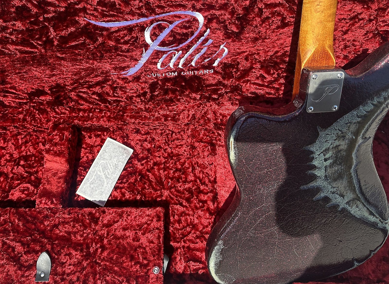 Palir Imperial Heavy Relic Red Sparkle Relic with P90s with Case