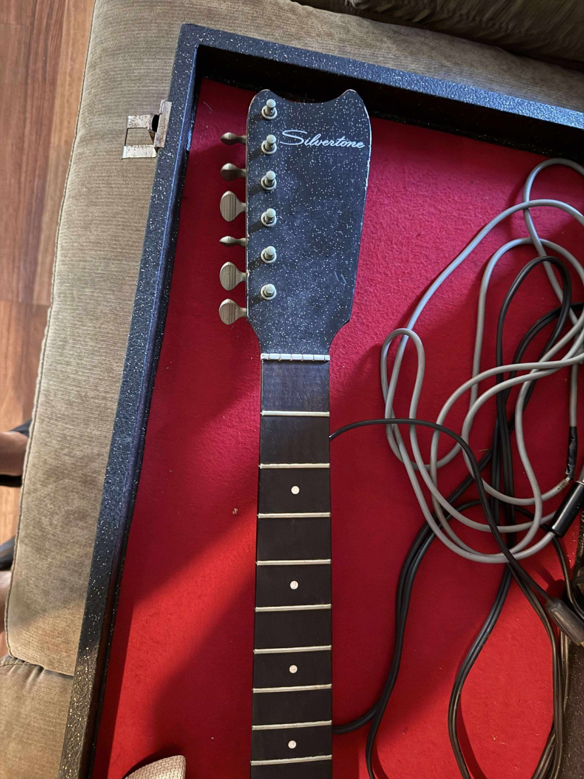 Silvertone 1448 1963-64 Black Sparkle Guitar/Amp in Case