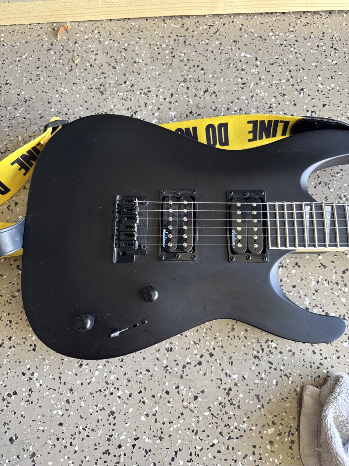 Jackson JS Series Dinky Arch Top JS22 6 String Electric Guitar – Satin Black
