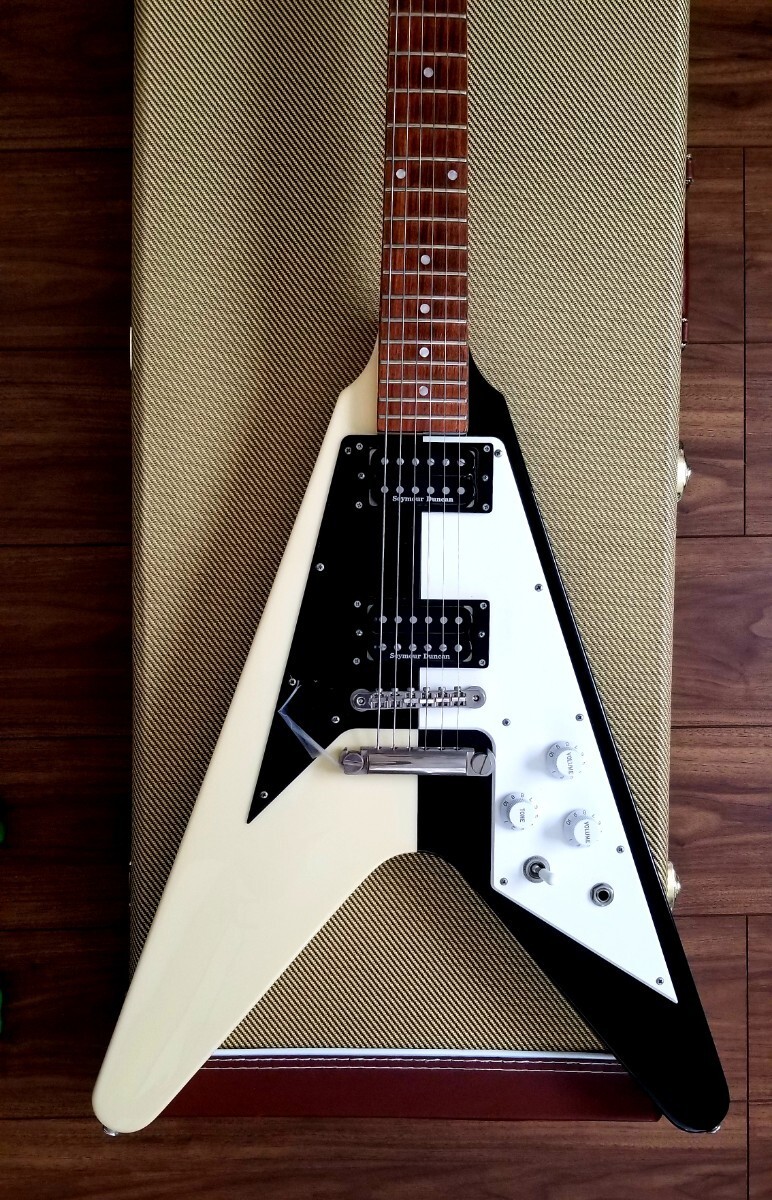 Out Of Production Edwards Flying V E-Fv-125Wb Dot Famous Musician Model Michael
