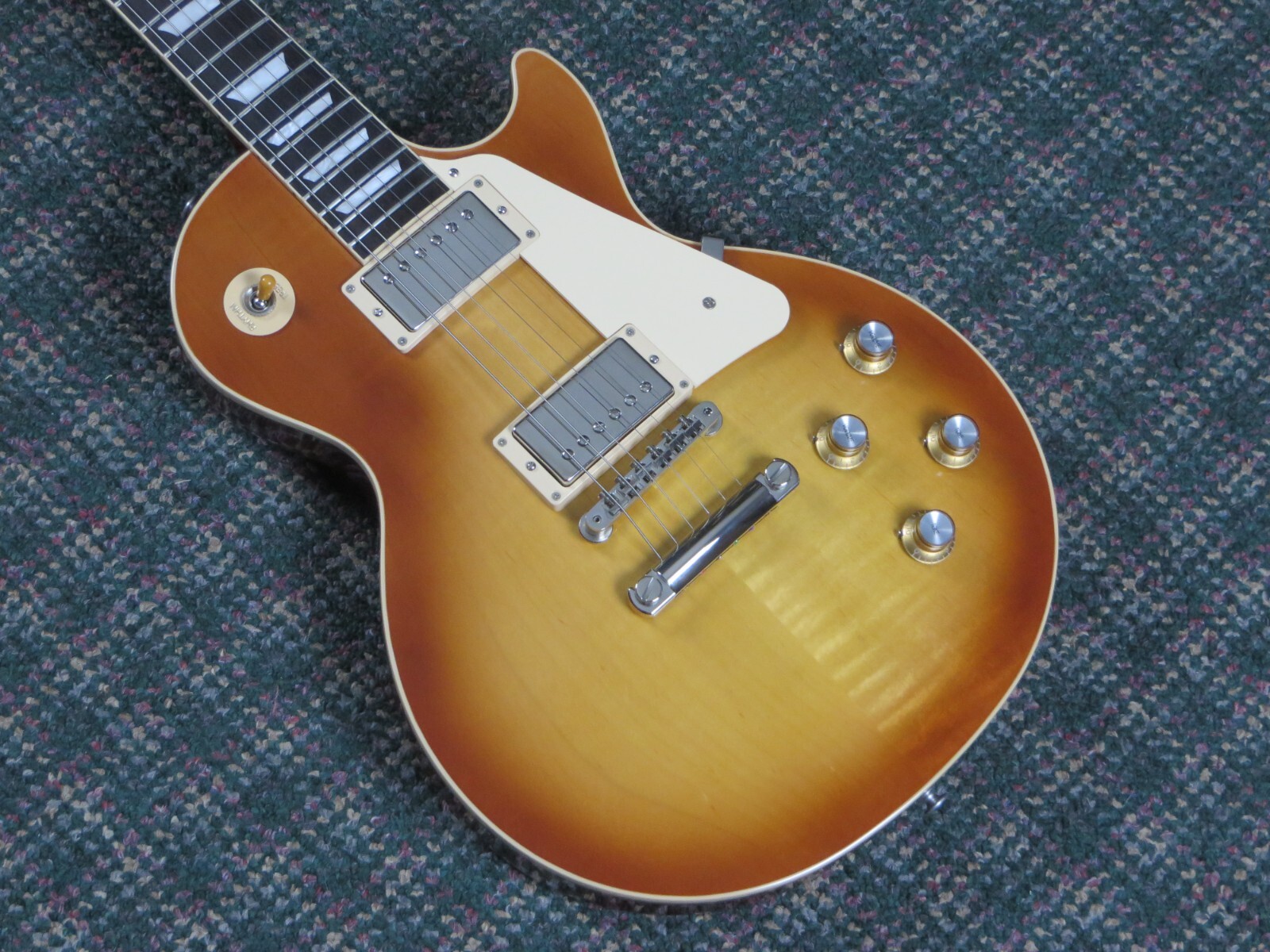 2022 Gibson Les Paul 60s Standard Unburst! w/OHSC