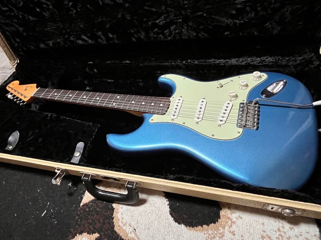 Vintera II Road Worn ’60s Stratocaster Lake Placid Blue Used, Rare, 9.5″ Radius
