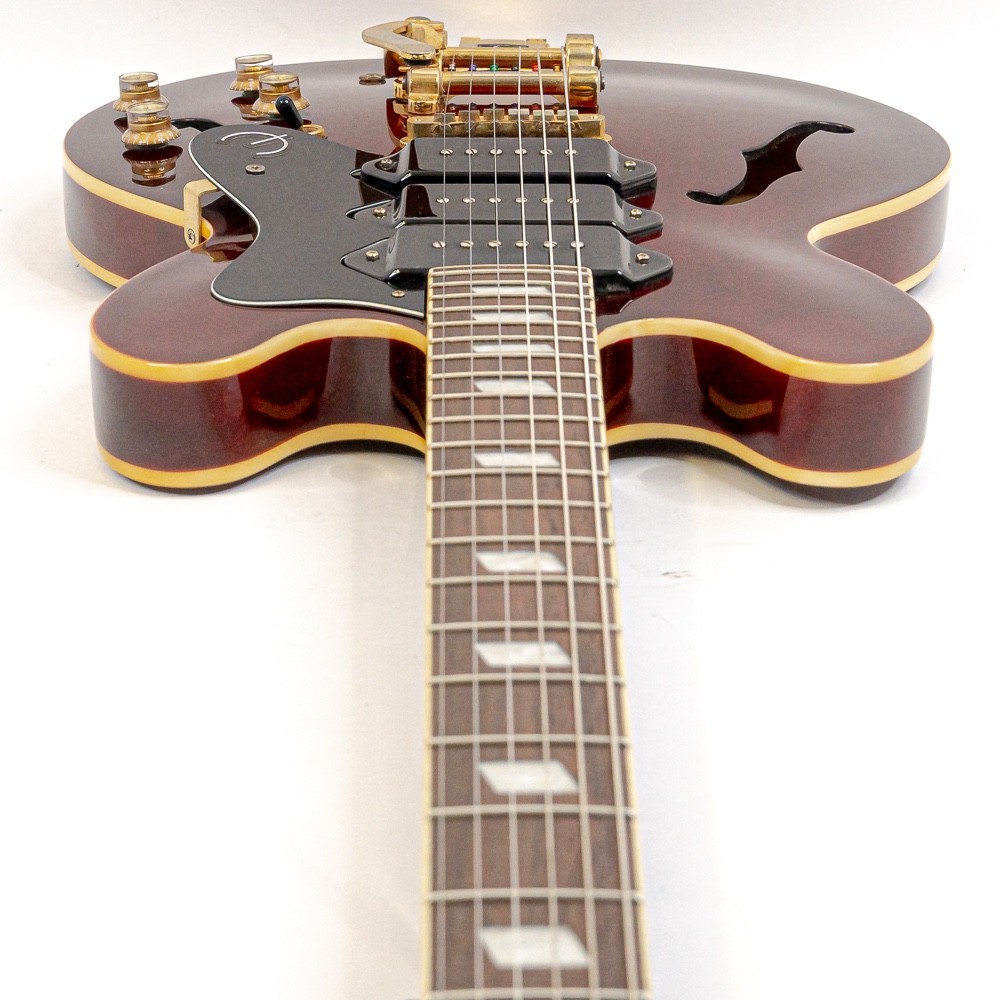 Epiphone Riviera Custom P93 Semi-Hollow Electric Guitar Wine Red w/ Bigsby P90s