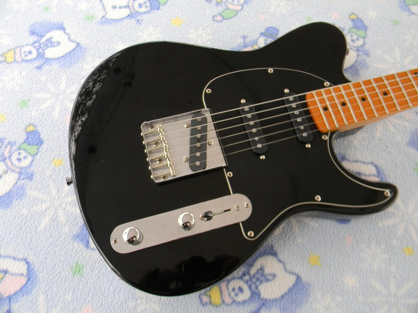 Peavey Generation EXP Nashville, Alnico 5’s, Hot Bridge Pickup, PIO Capacitor