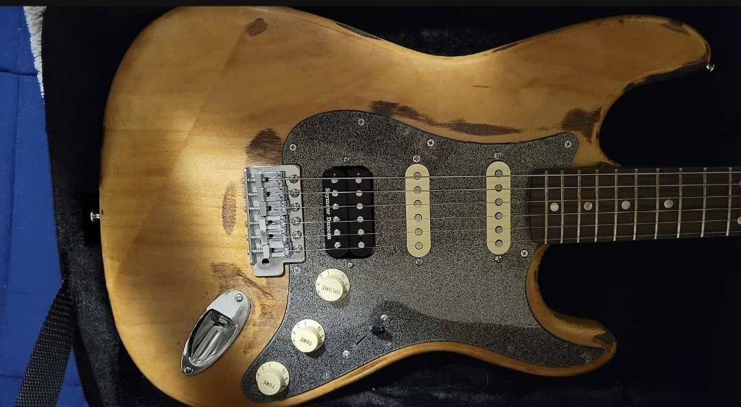 Squier by Fender Stratocaster Electric Guitar HSS Custom