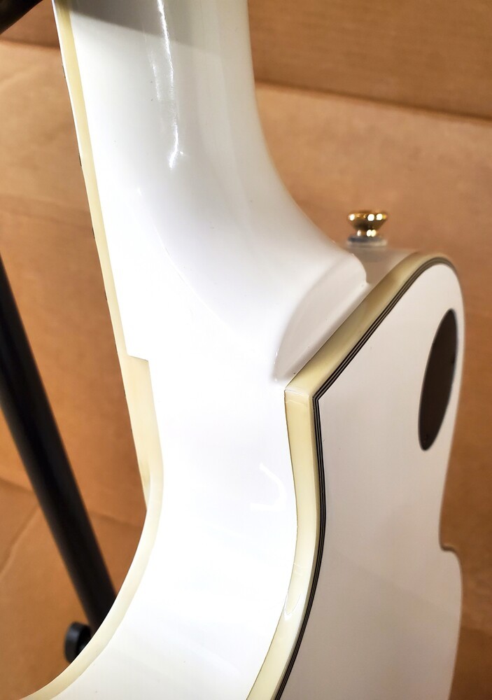 Epiphone Les Paul Custom Pro Electric Guitar w/ Gig Bag – Alpine White