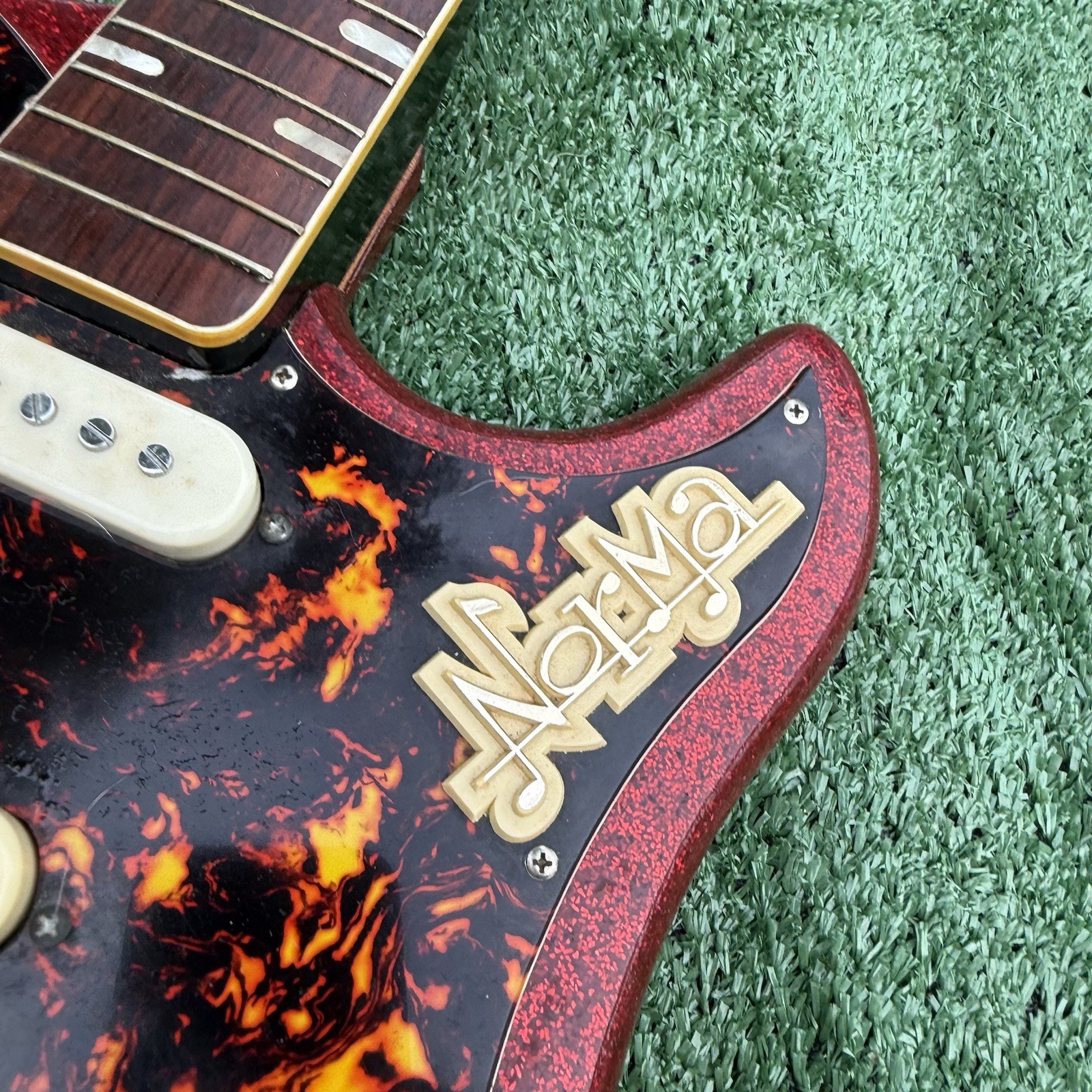 Vtg Norma Red Sparkle EG470 Electric Guitar Glitter Three Pickup Needs Truss Rod