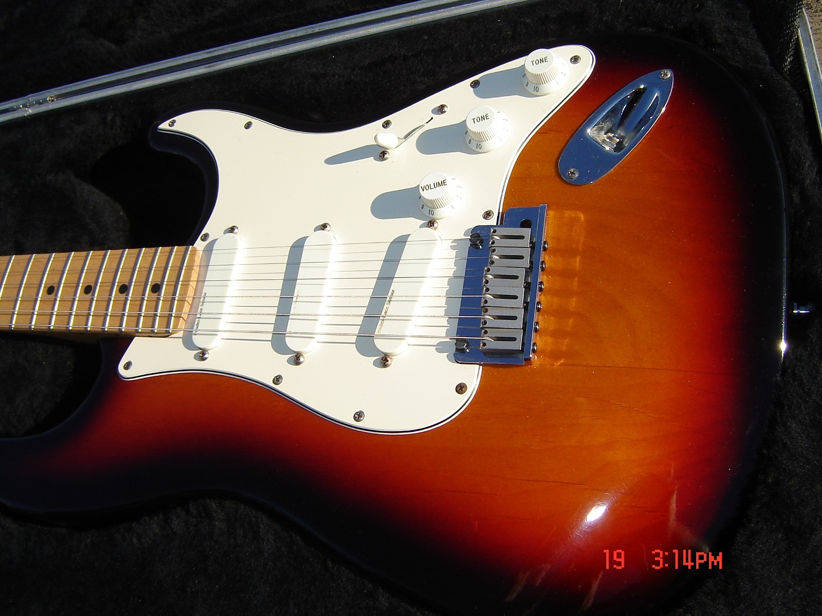 1989 FENDER STRATOCASTER PLUS ORIGINAL OWNER