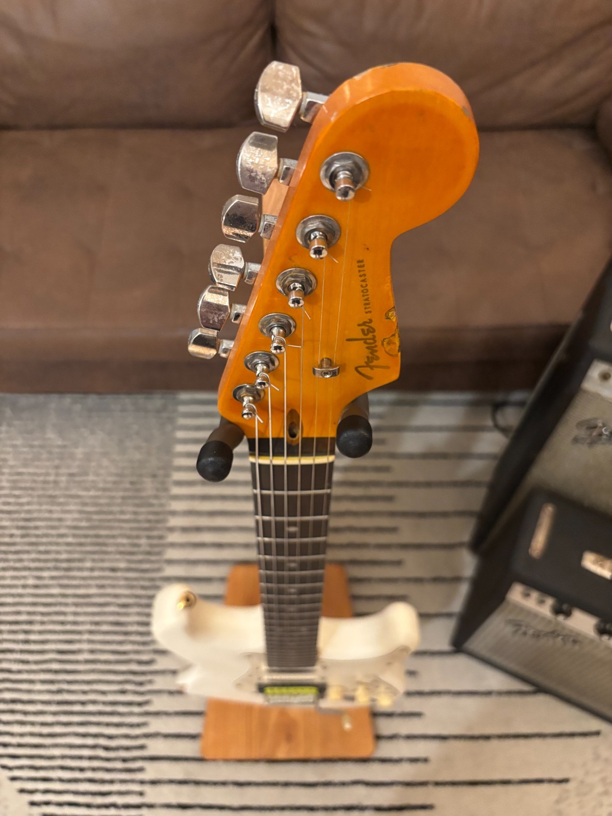 Fender Stratocaster Glas Custom HSS Arctic White Relic 8.2lbs w/ V