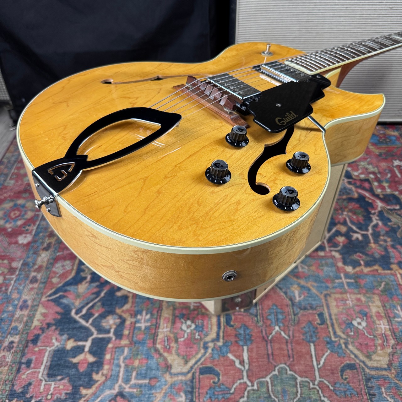 Guild CE-100D Capri Hollow Body Humbuckers Natural – 1976