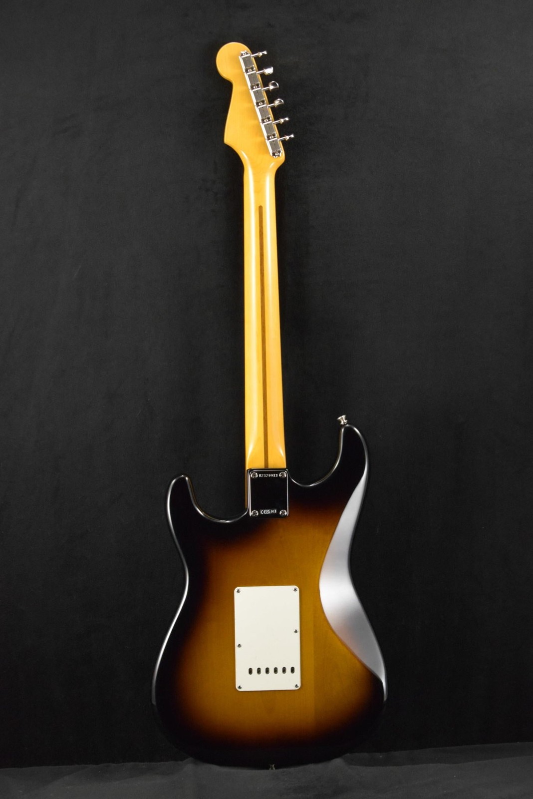 Fender American Vintage II 1957 Stratocaster 2-Color Sunburst Maple Fingerboard