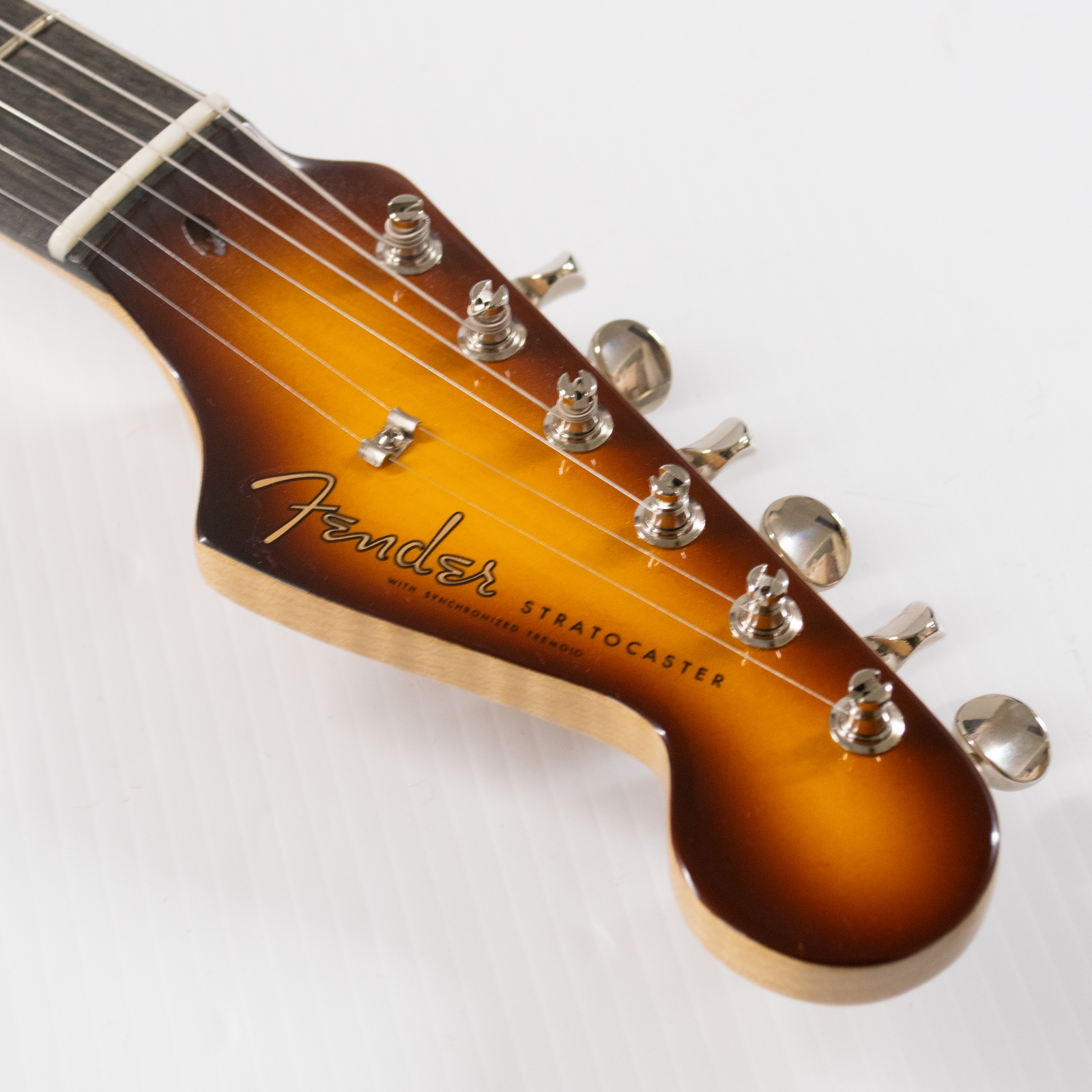 Fender Limited-edition Suona Stratocaster Thinline (DEMO) – Violin Burst