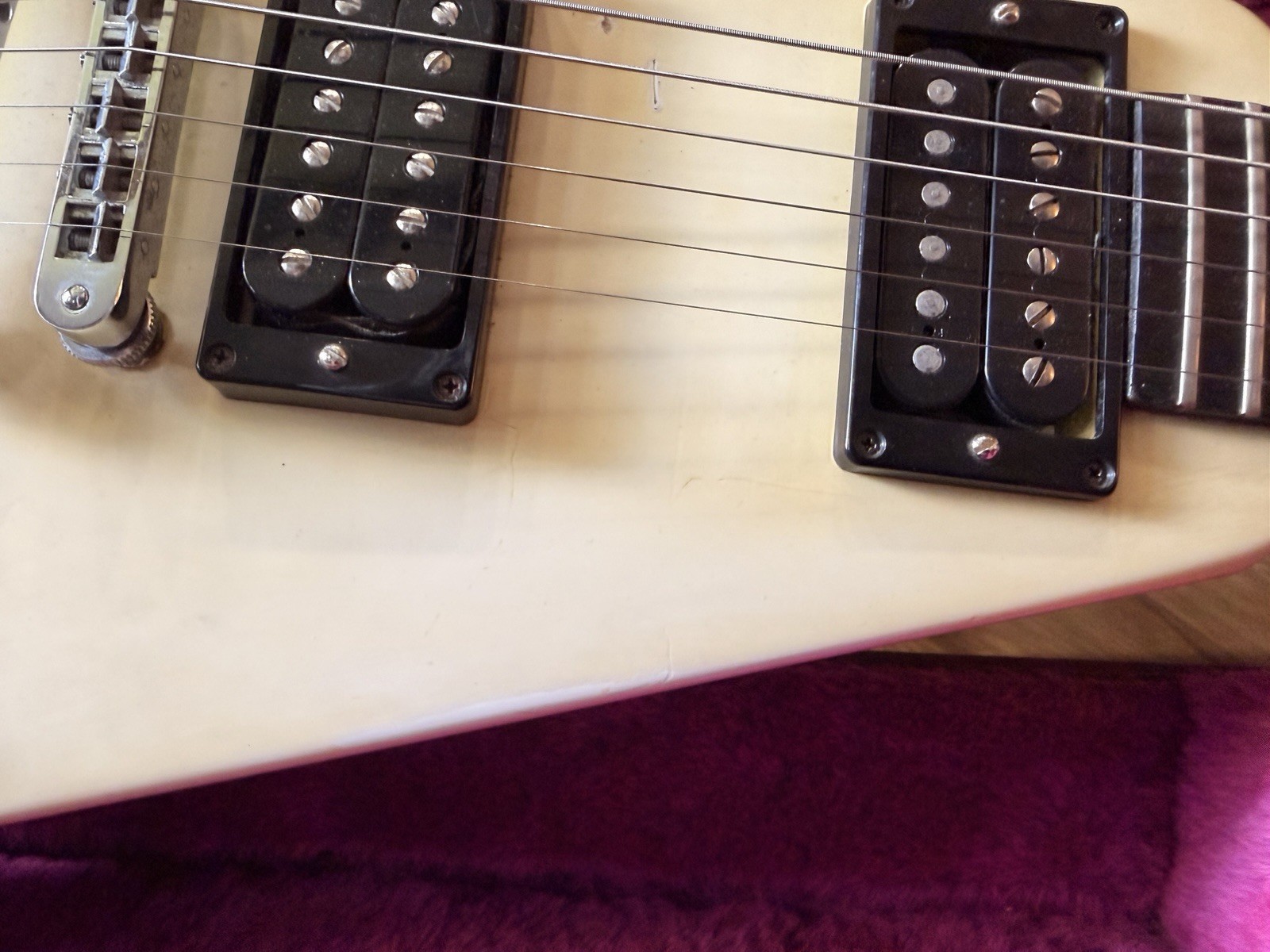Gibson Flying V 1984 – White Make an Offer!