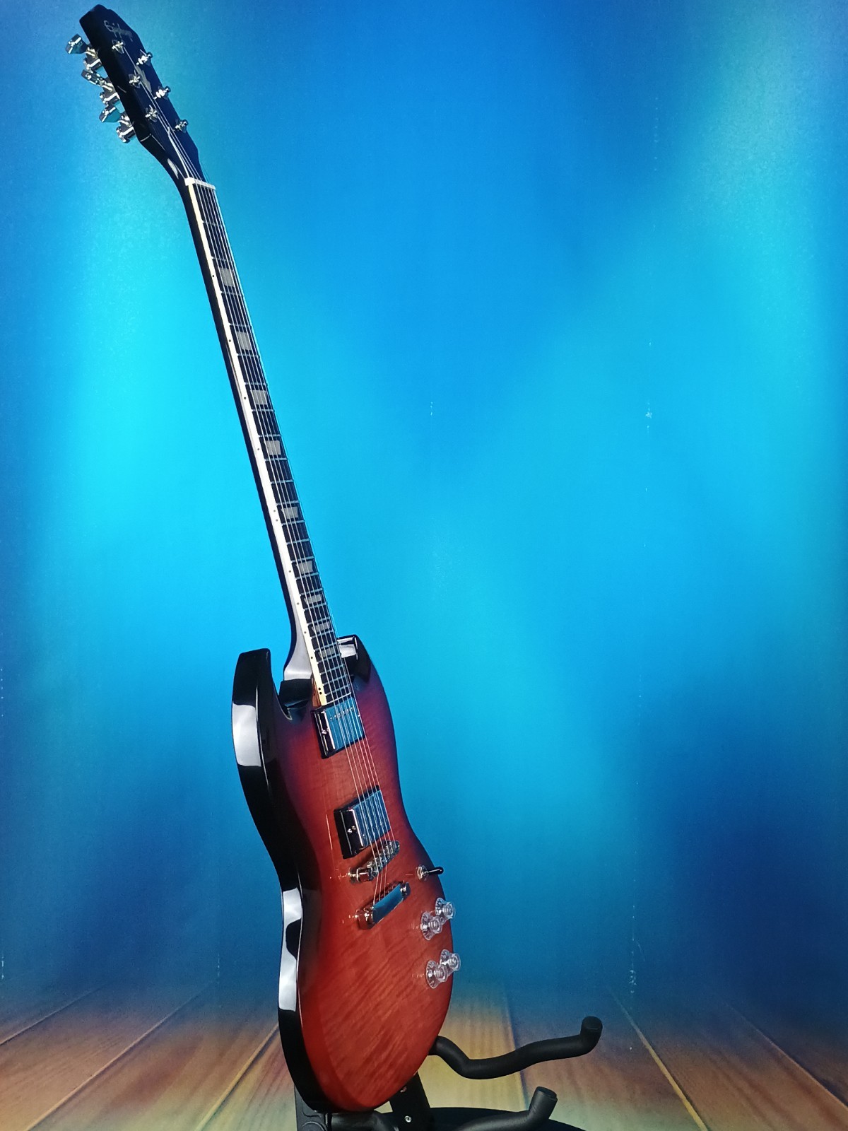 epiphone SG Modern Figured Guitar,Flame Maple Top , Lock Tuners , Orange Red…