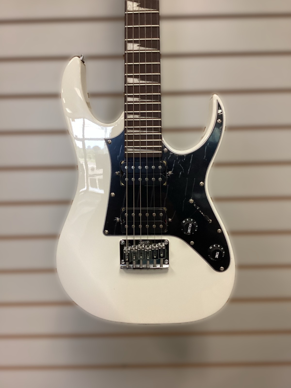 Ibanez Gio Mikro GRGM21 Electric Guitar – White
