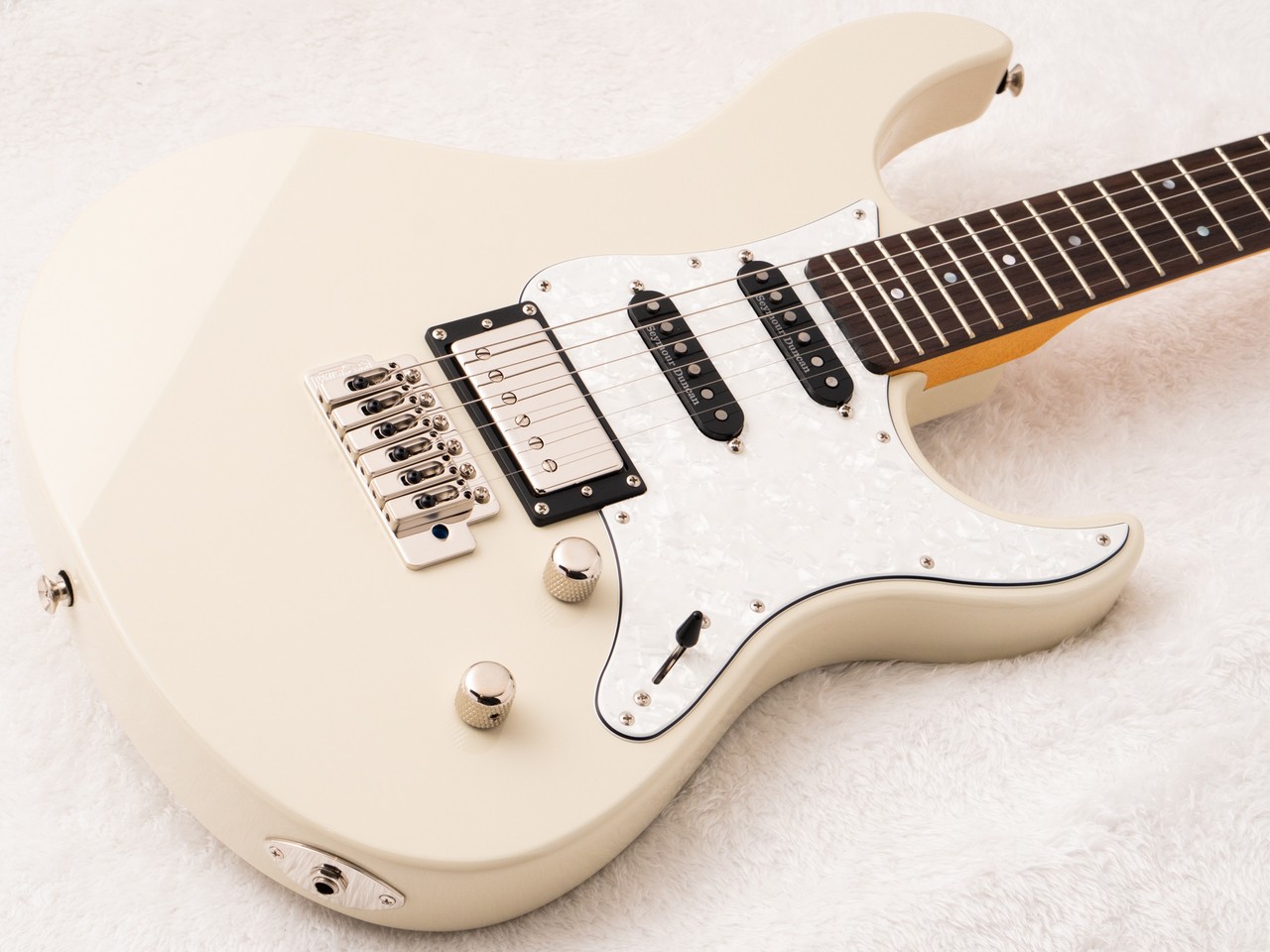 Pacifica PAC612VIIX Vintage White Electric Guitar 3.66kg Limited Used