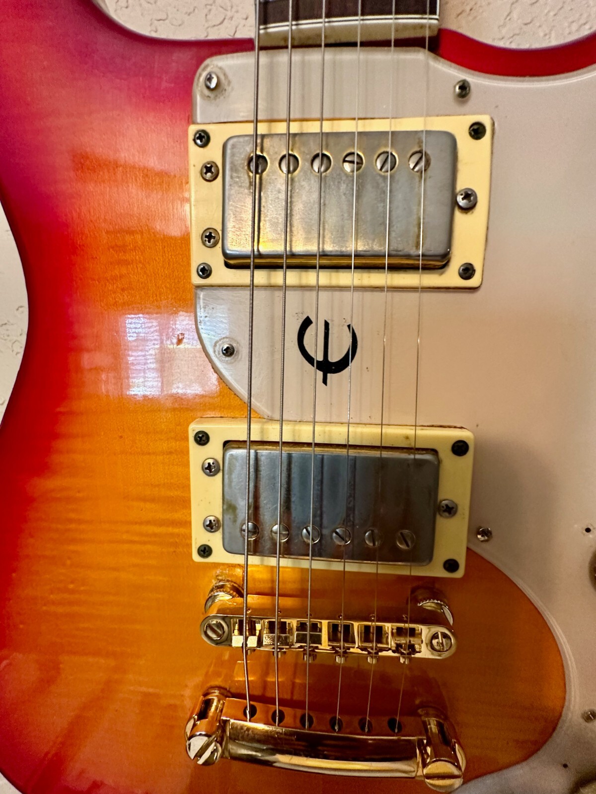 1970 Epiphone WILSHIRE Flame Thru Body!