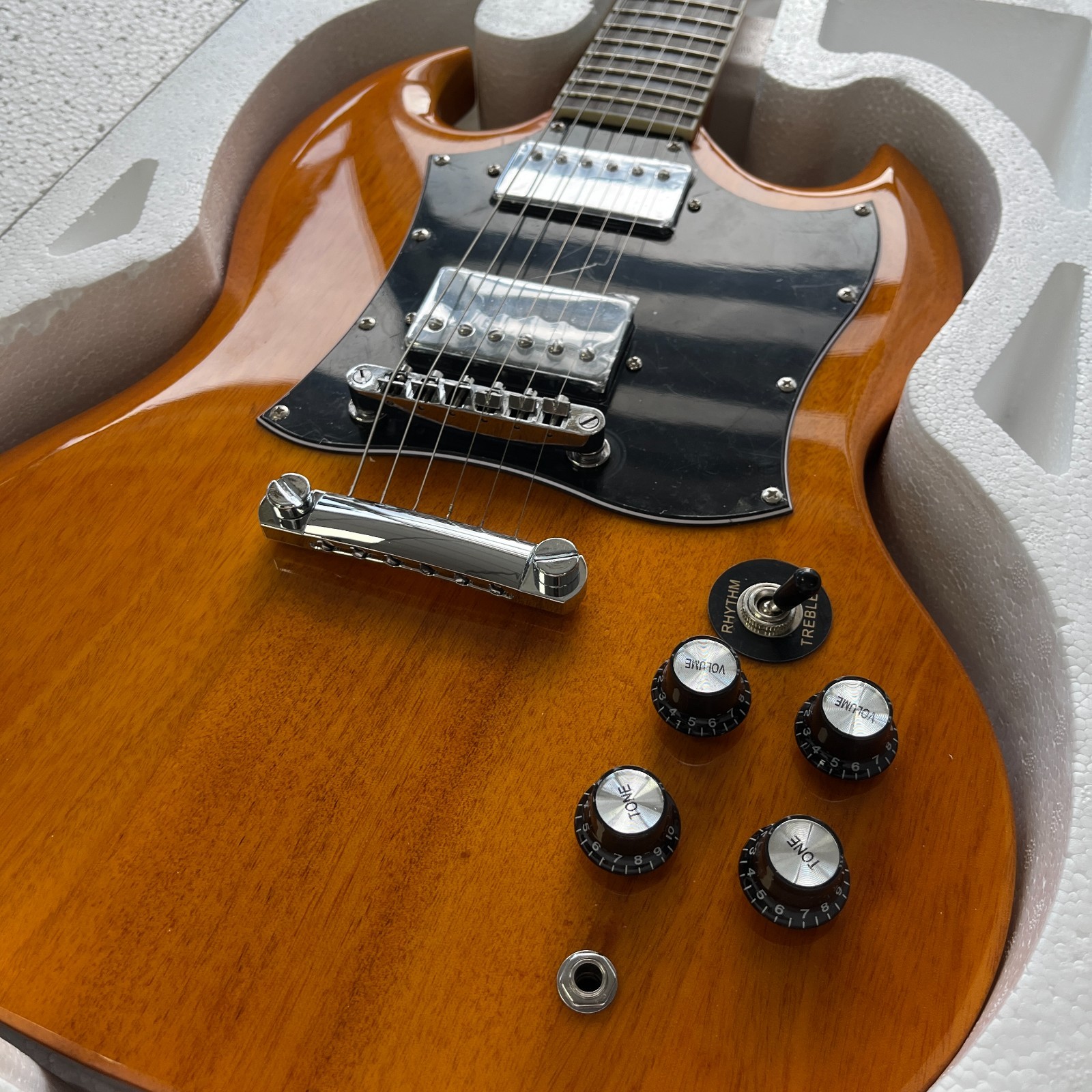 Natural SG Style Electric Guitar Rosewood Fingerboard Chrome Part