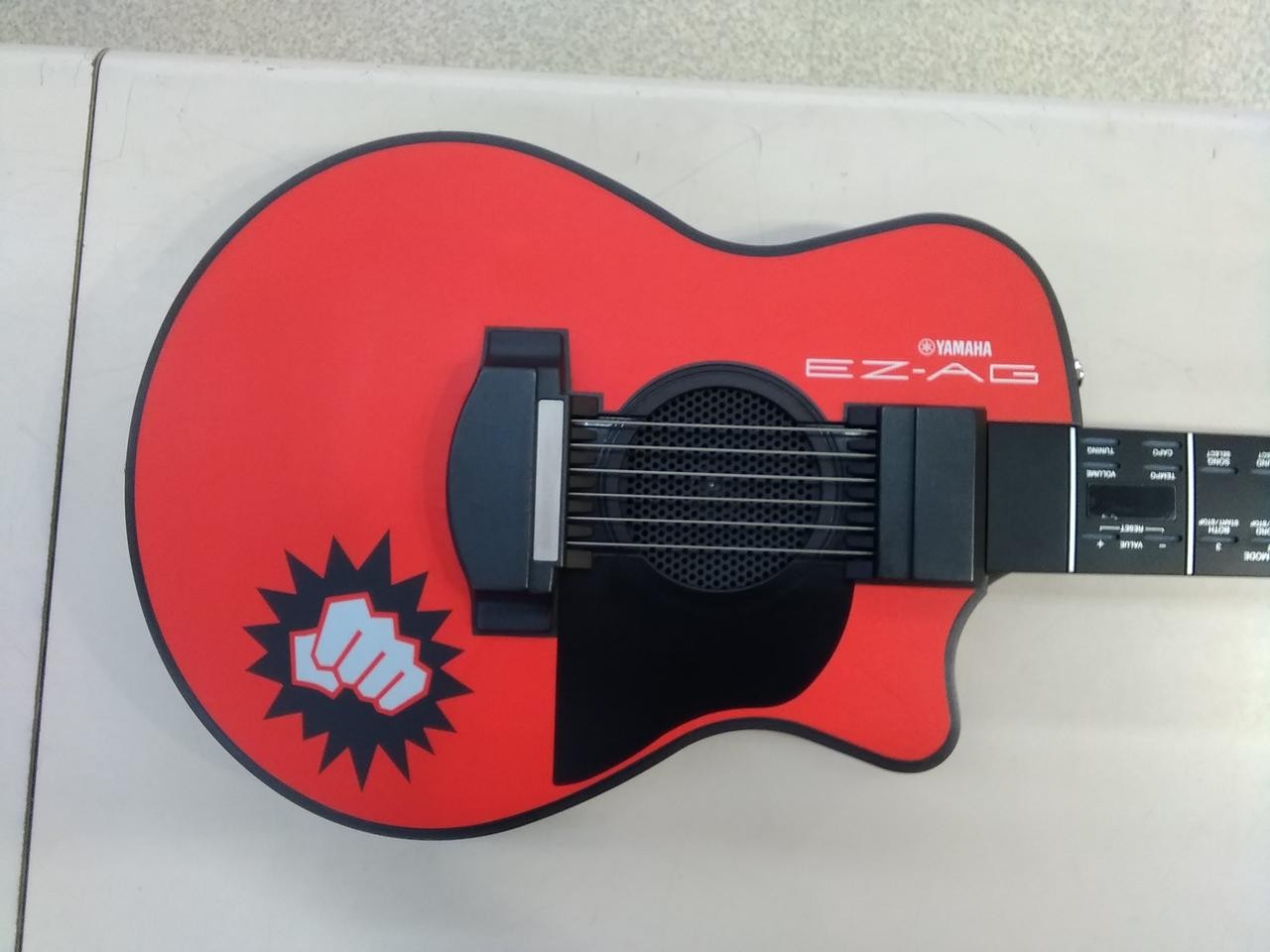 YAMAHA EZ-AG electronic guitar