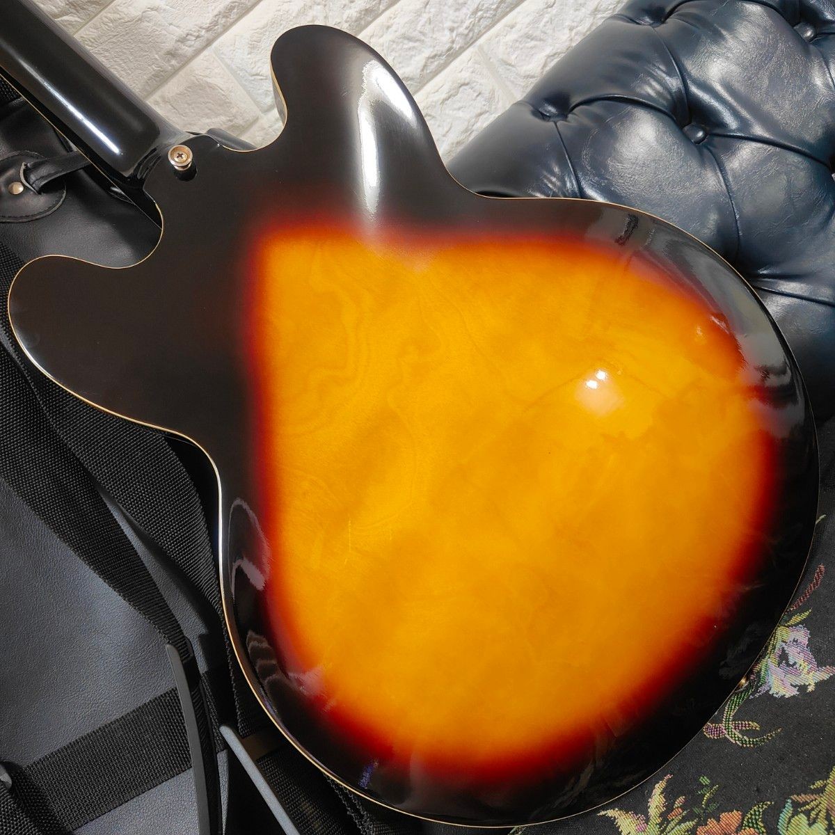 Epiphone Sheraton II VS Semi-Hollow Epiphone