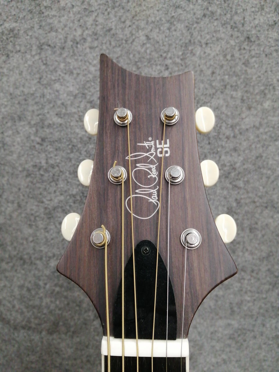 PRS SE Parlor P20E Electric Acoustic