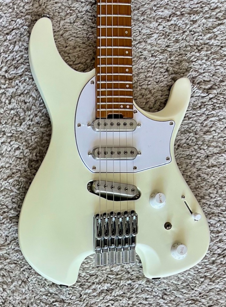 Ibanez ICHI10VWM Ichika Signature Headless Electric Guitar, Vintage White Matte