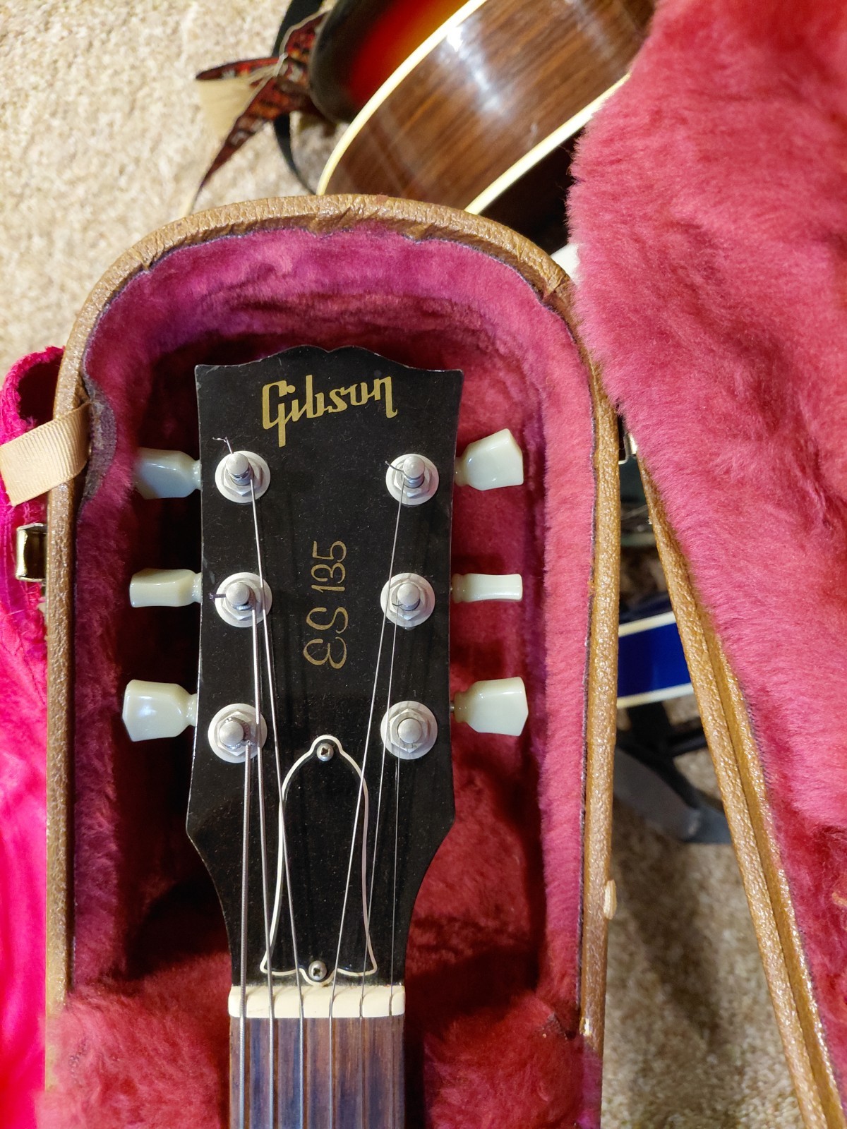 gibson es 135 guitar