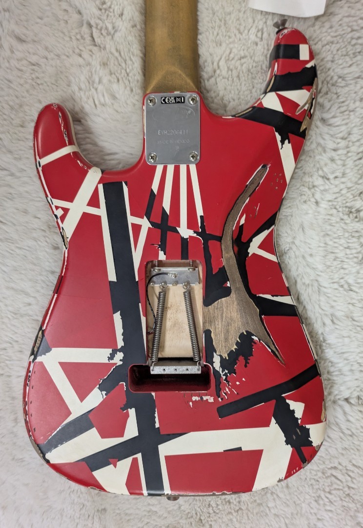 EVH Striped Series Frankenstein Frankie, Maple board, Red w/Black Stripes Relic