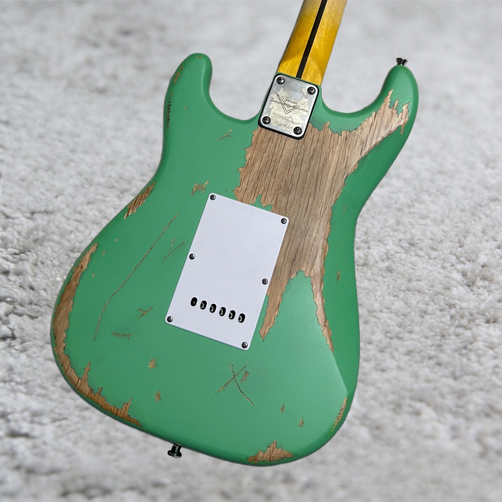 Aged ST Electric Guitar Alder Body Green Color Maple Fretboard 21 Frets