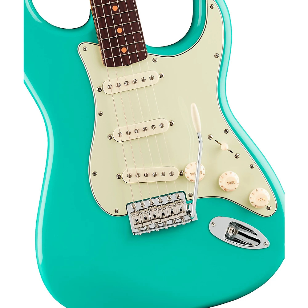 Fender Vintera III Early ’60s Stratocaster Guitar RW FB Surf Green Metallic