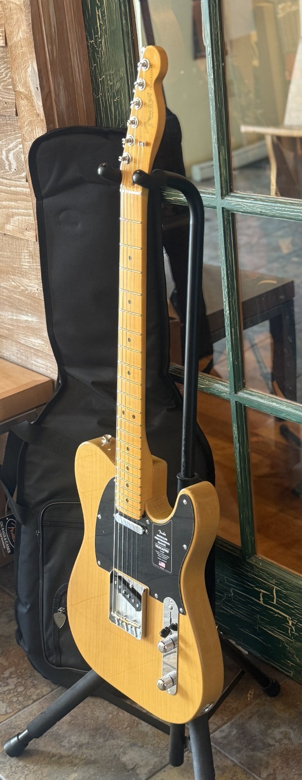 Fender American Pro Classic Telecaster Butterscotch Blonde With Premium Gig Bag