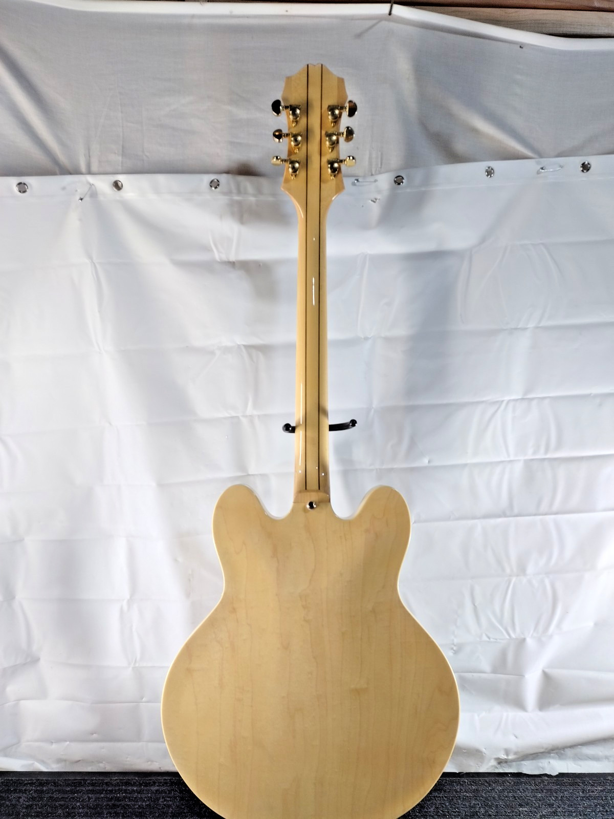 Epiphone Sheraton II NA Semi-Hollow Electric Guitar