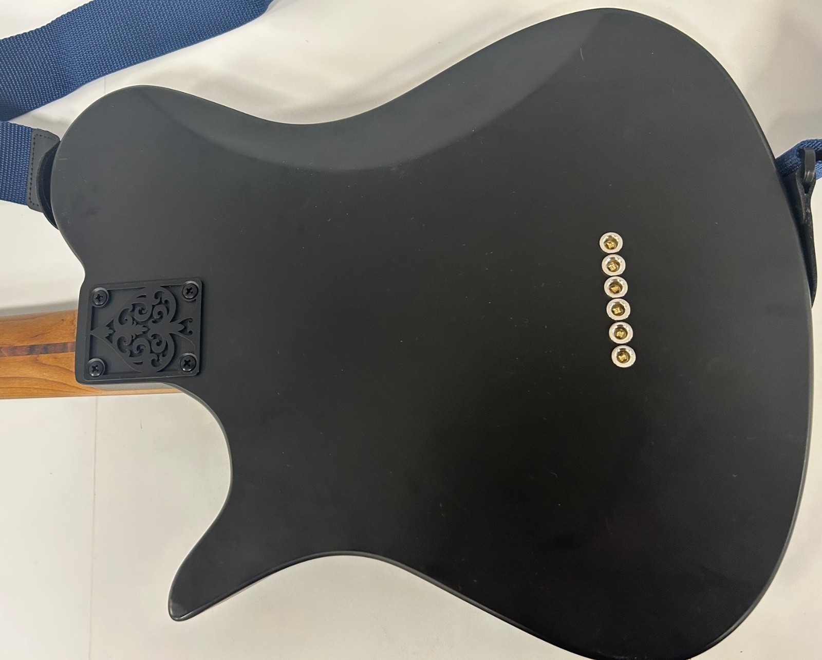 Custom Hot Rodded tele size single cutaway – ”Zeus style” guitar.
