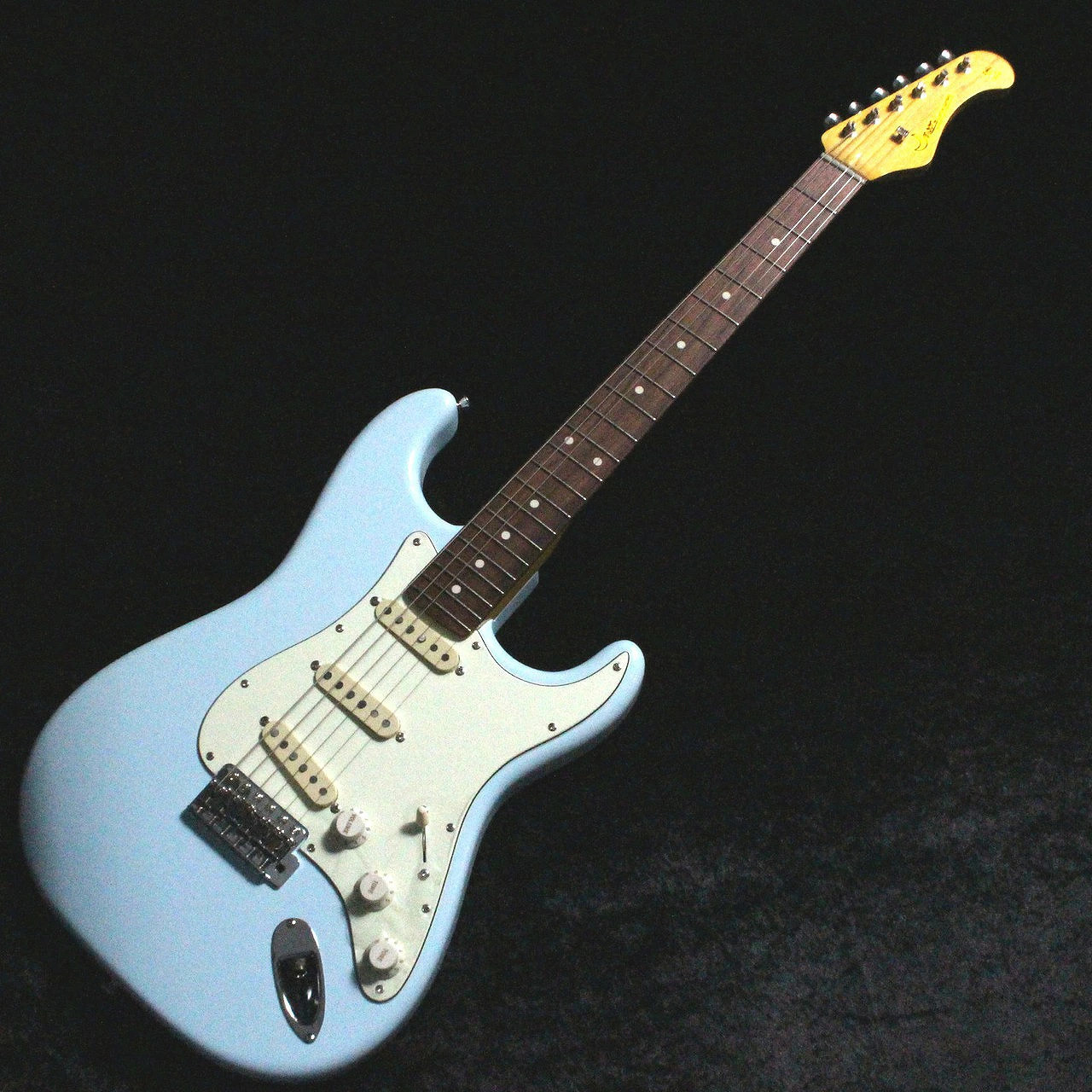 Moon ST Classic – Sonic Blue – #59333 3.39kg Electric Guitar