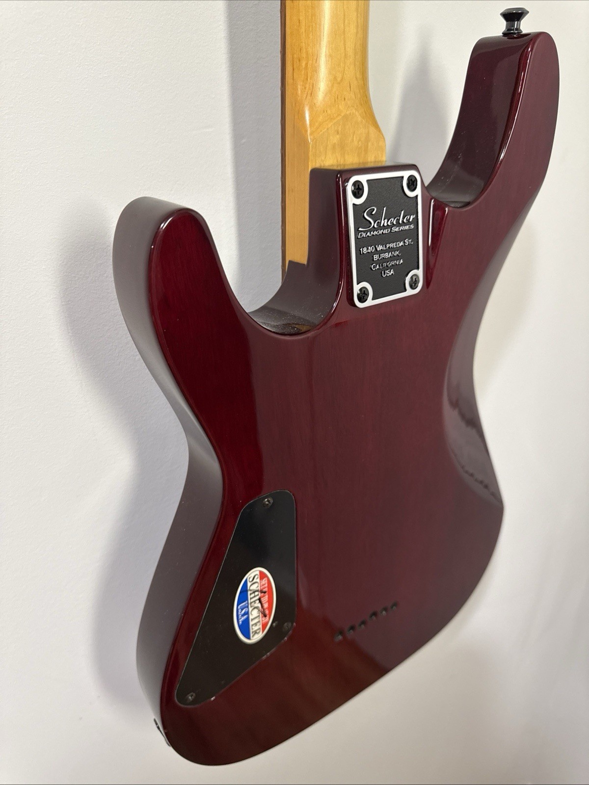 VIDEO- Mint 2006 Schecter Diamond Series Gryphon Guitar Mahogany Duncan Pickups