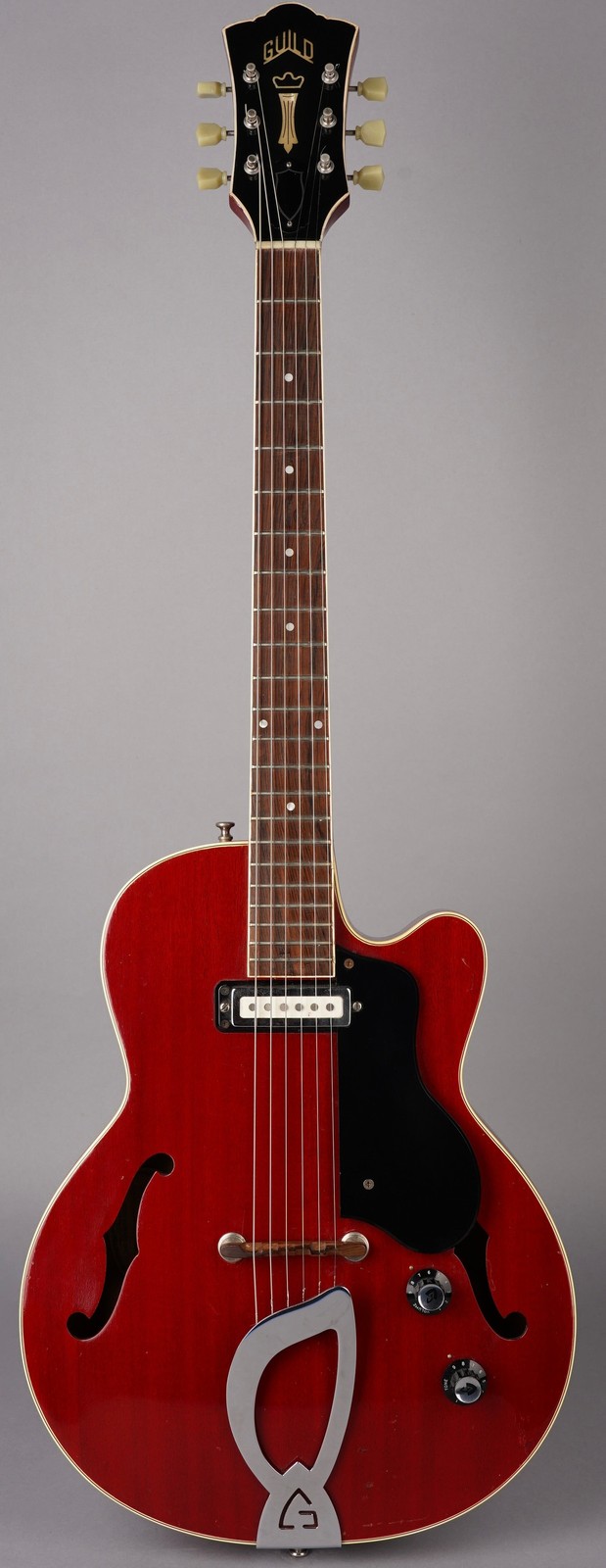 Guild M-65 Freshman – 1968 – Cherry