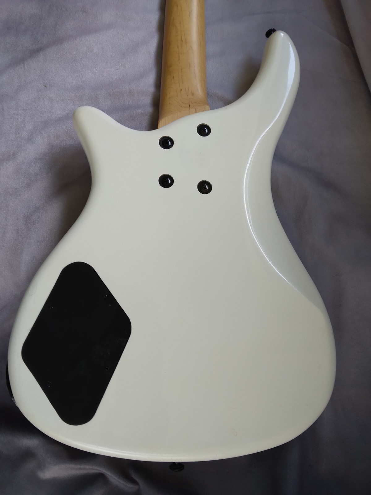Rogue, Pearl White, Model LX200B Bass Guitar, Full Scale. Made in Korea.