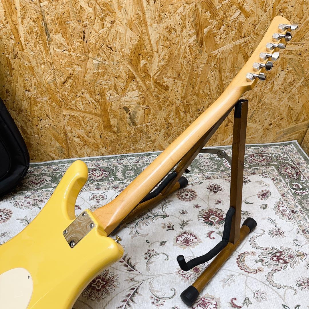 YAMAHA SGV300 Vintage Yellow Bizarre Surf Style Electric Guitar