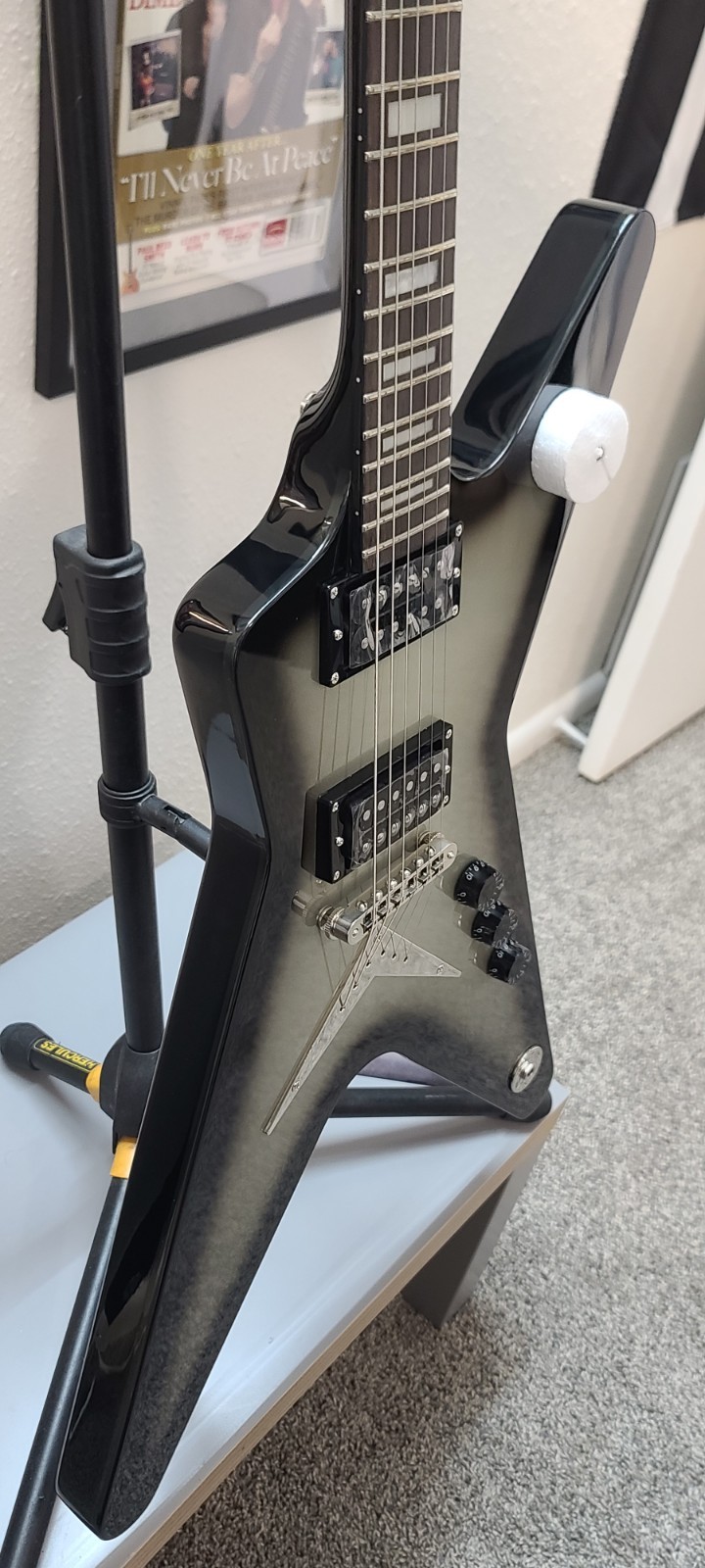 Dean ML 79 Silver Burst IN BOX Appears To Have Never Been Played Excellent Con
