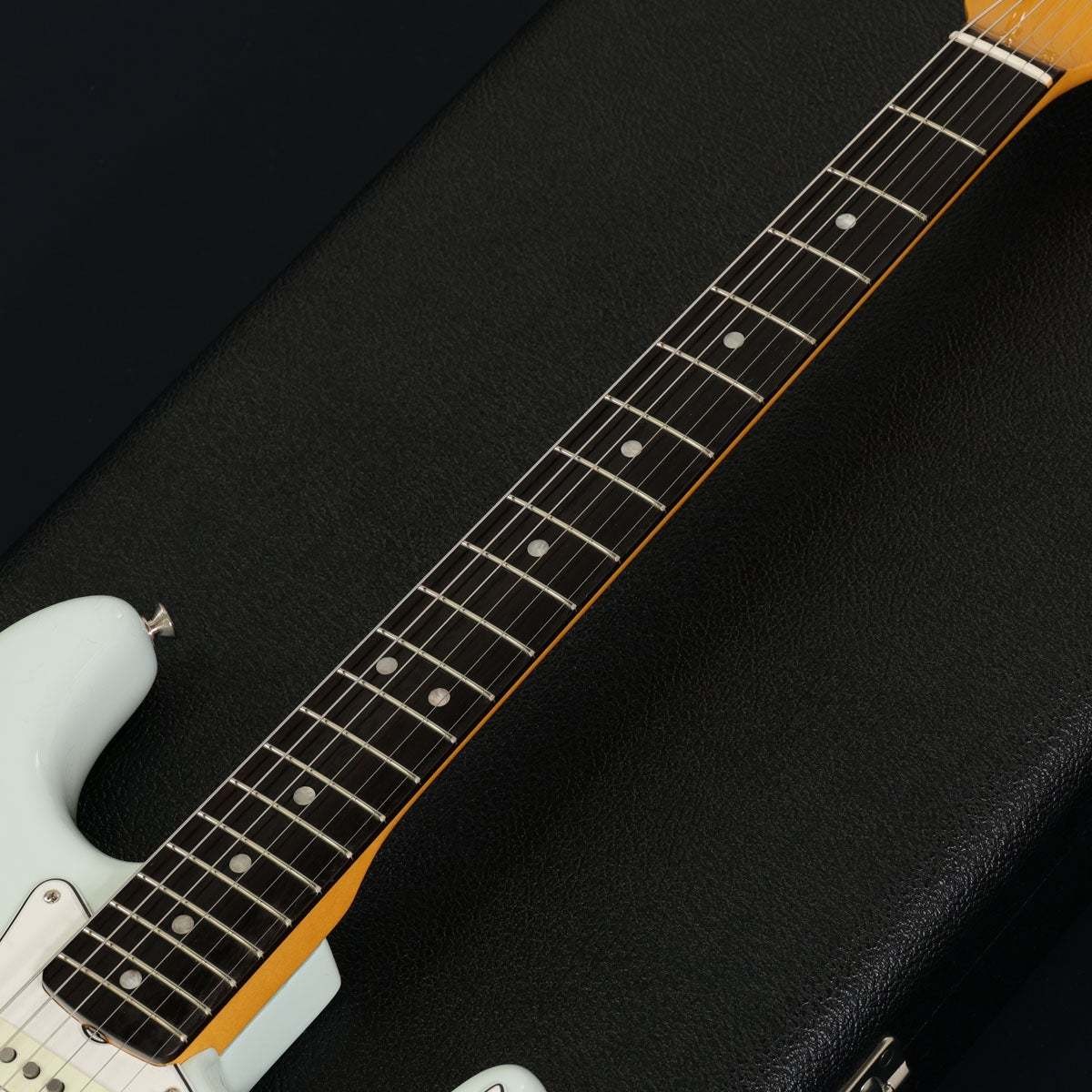 Fender American Vintage II 1965 Stratocaster Round-Lam Rosewood Sonic Blue (with