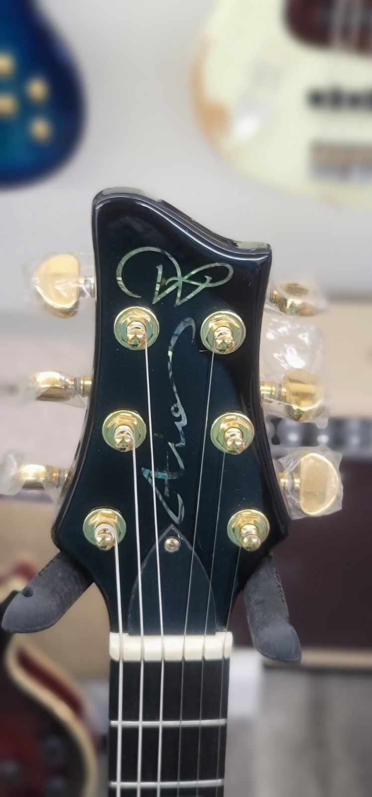 AIO Wolf W400 Electric Guitar – Sunburst Setup with 9-42 Strings GS-012