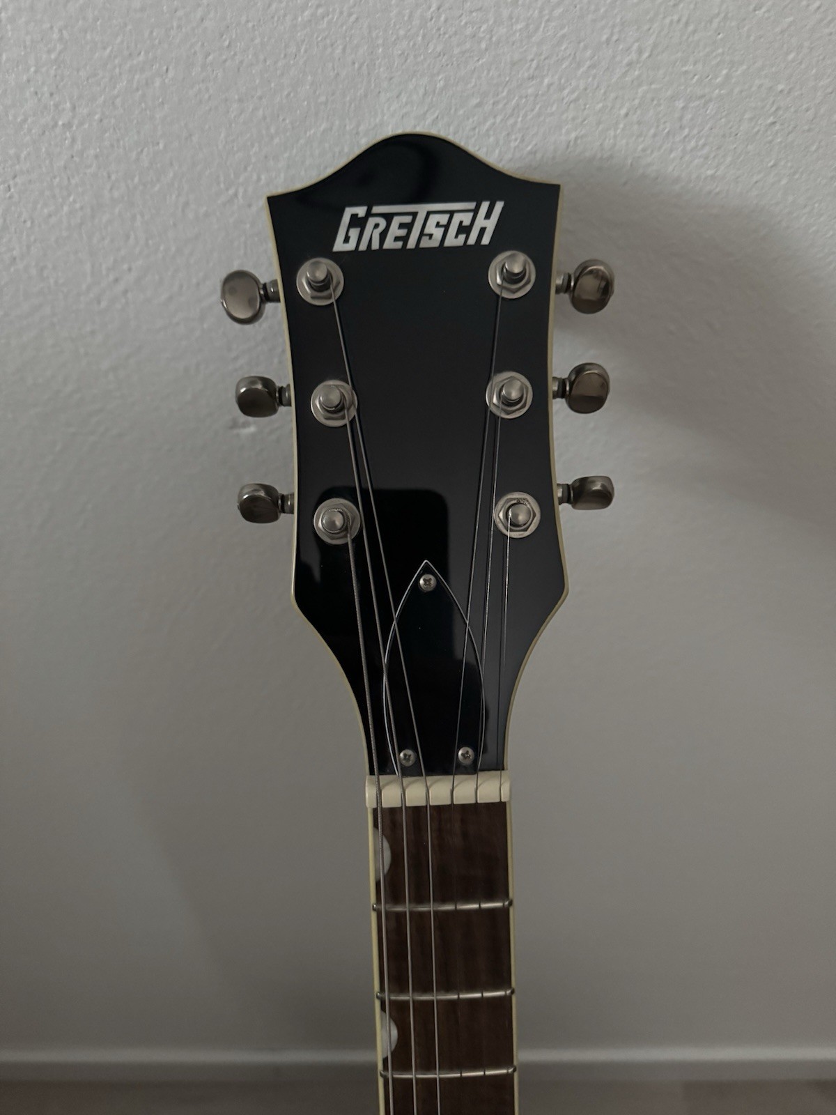 Gretsch G5622 Electromatic Center Block Double-Cut – Charcoal / Black Burst