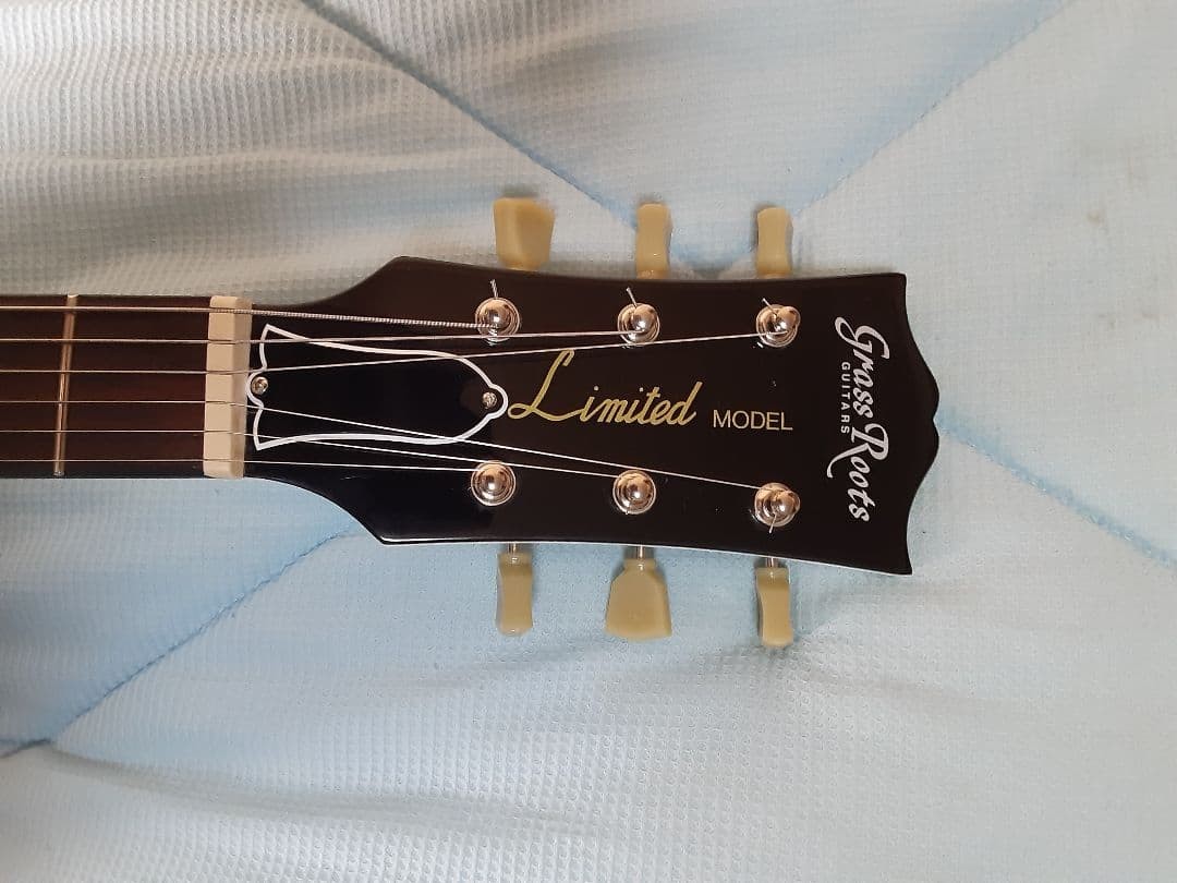 GrassRoots Les Paul G-LP Limited Model WH Safe packing!
