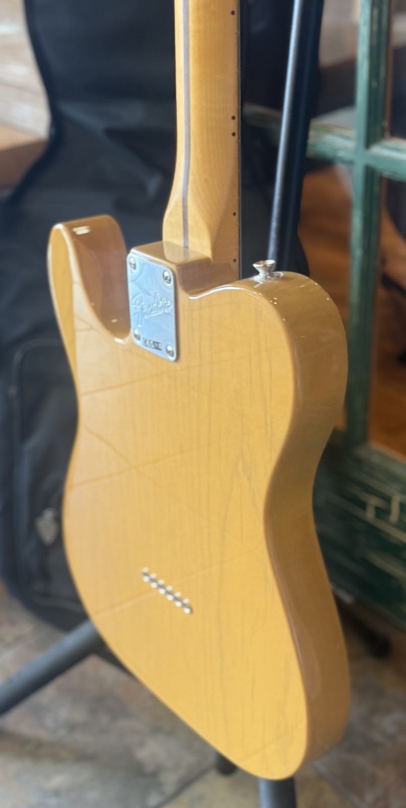 Fender American Pro Classic Telecaster Butterscotch Blonde With Premium Gig Bag