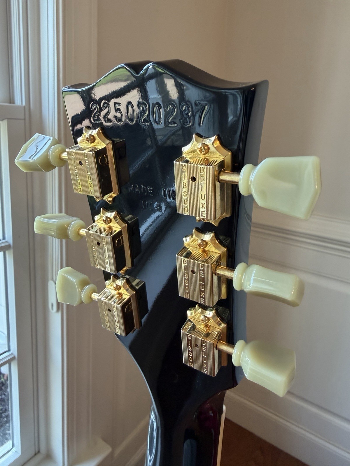2022 Gibson ES-345 Gloss Limited Edition – Ebony Black