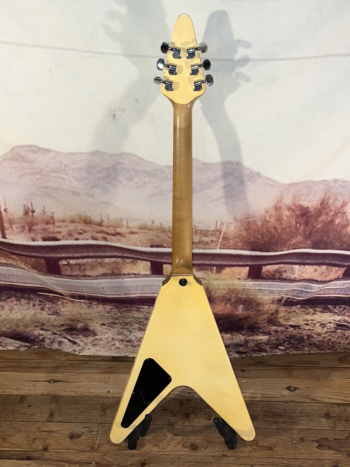 1984 Gibson Flying V Guitar designer with Hard Case