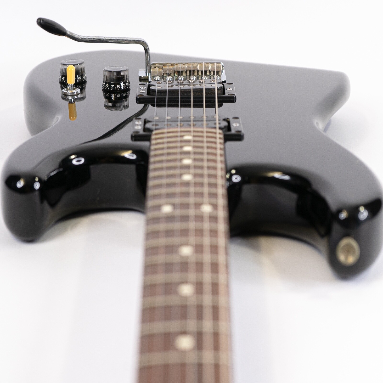 Mid 90s Yamaha STH-400R Super Strat Black w/ Hardshell Case, Humbuckers