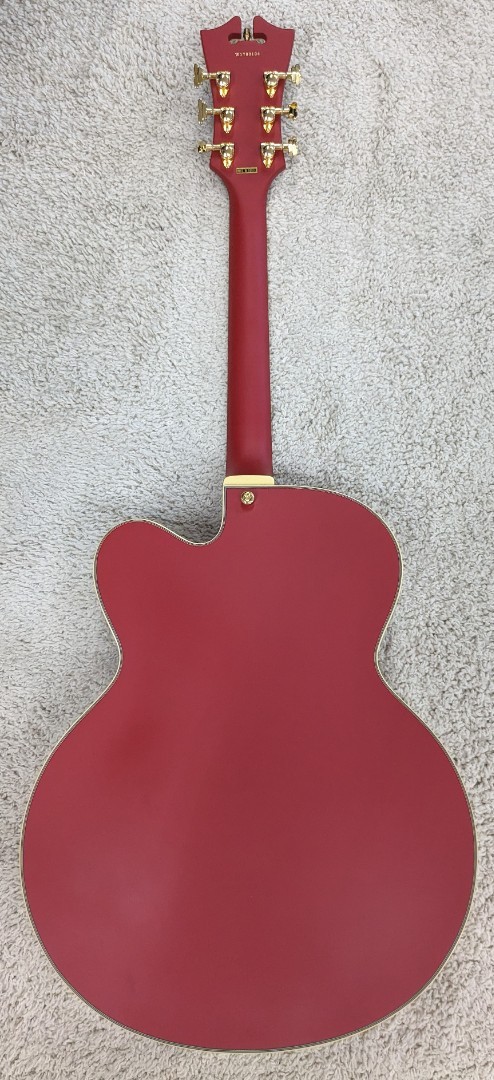 D’Angelico Deluxe DC Matte Cherry Limited Hollowbody Electric Guitar w/Case